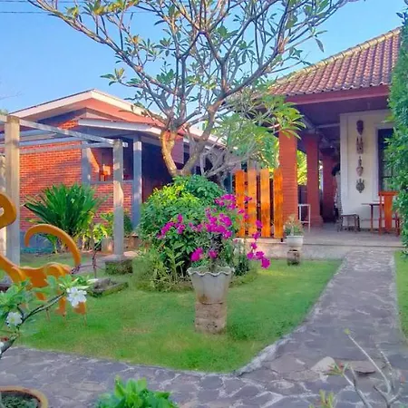 Tunjung Guest House Lovina Beach