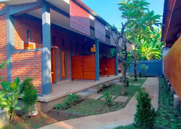Tunjung Lovina